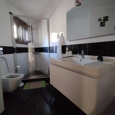 Casa Vinograd בית נופש *