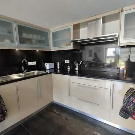 Casa Vinograd * סואז'ו